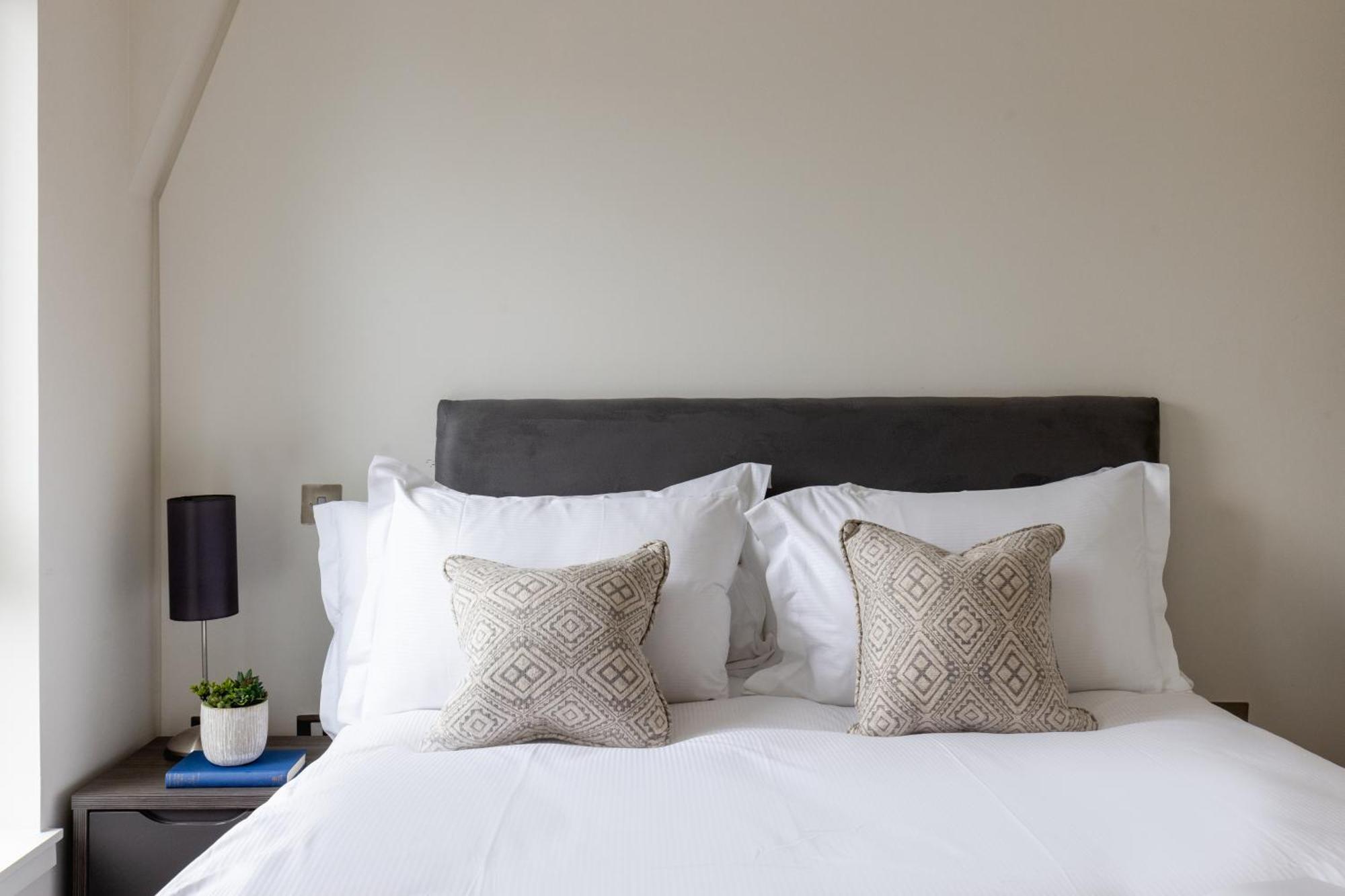 Апартаменты Native Marylebone Lane Лондон Экстерьер фото